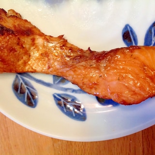 鮭の赤味噌グリル